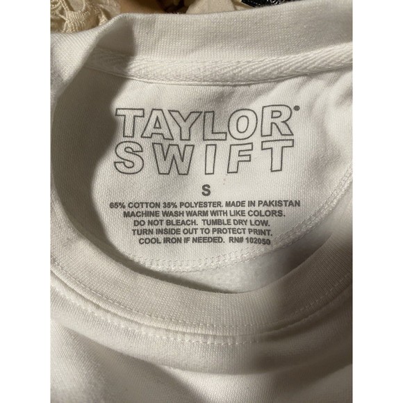 Taylor Swift Lover Sweatshirt Taylor Swift Image Lover Album White Size S - Picture 3 of 3